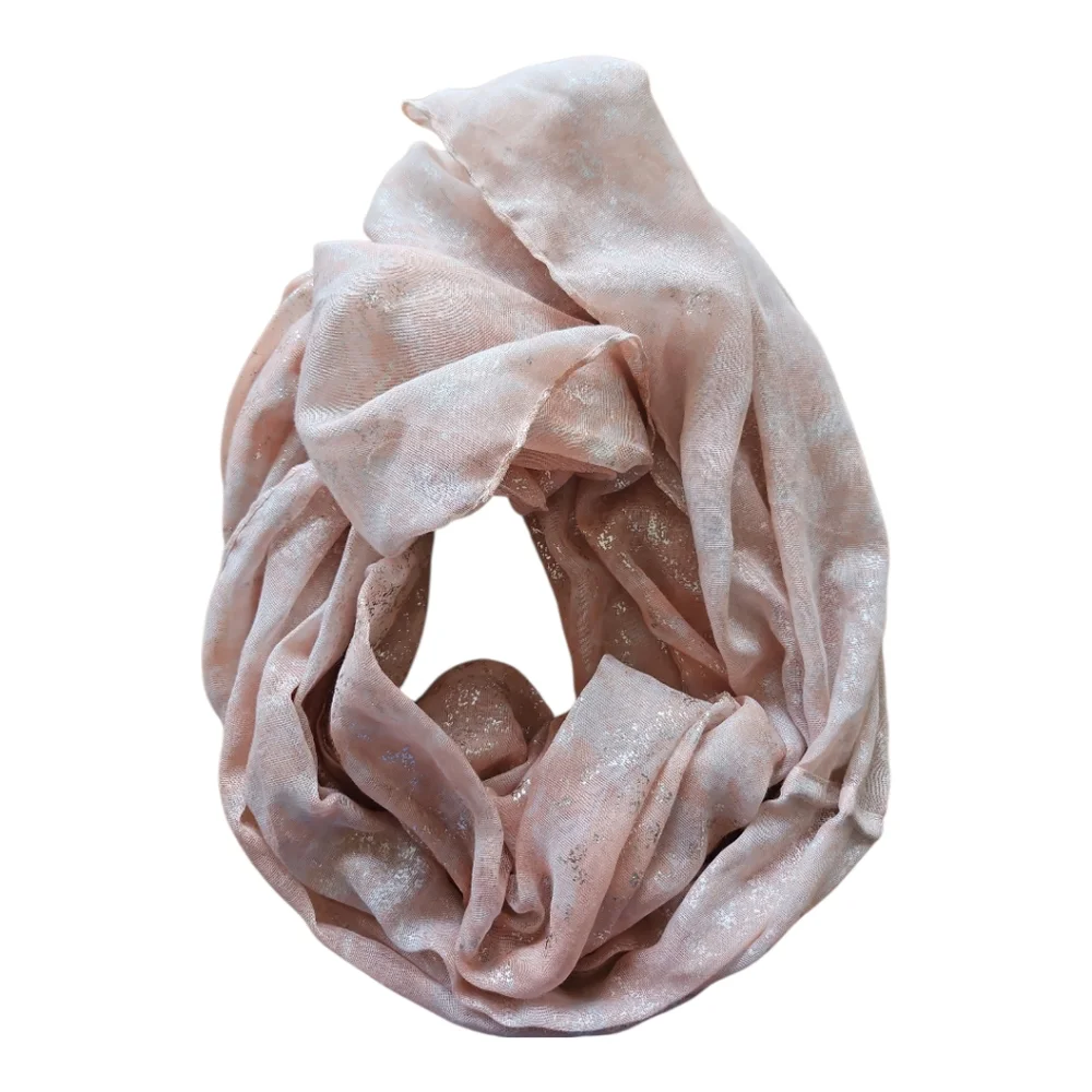 2 APT 9 Infinity Loop Scarves - Picture 2 of 11